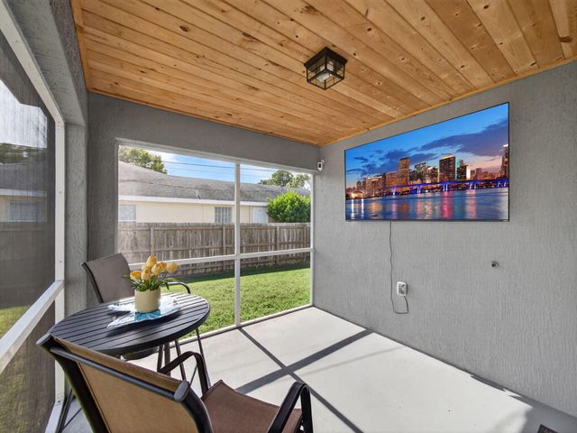 1633 SW Diamond Street, Port St Lucie, FL 34953