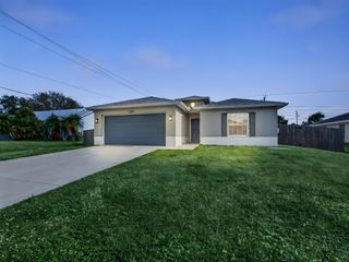 1633 SW Diamond Street, Port St Lucie, FL 34953