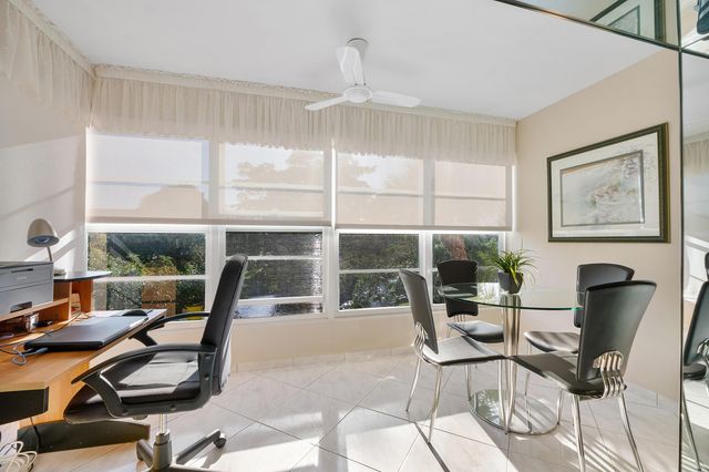 2900 NW 47th Terrace 304b, Lauderdale Lakes, FL 33313