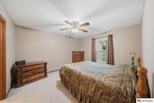 848 Erica Court, Lincoln, NE 68522