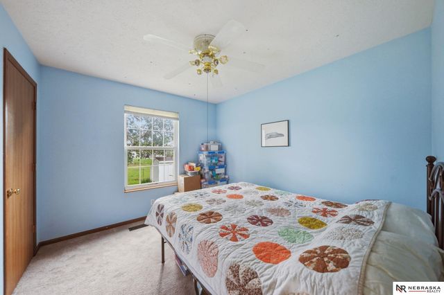 848 Erica Court, Lincoln, NE 68522