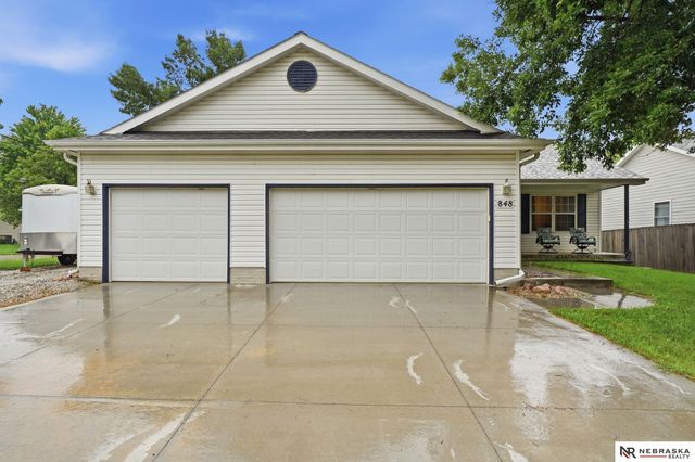 848 Erica Court, Lincoln, NE 68522