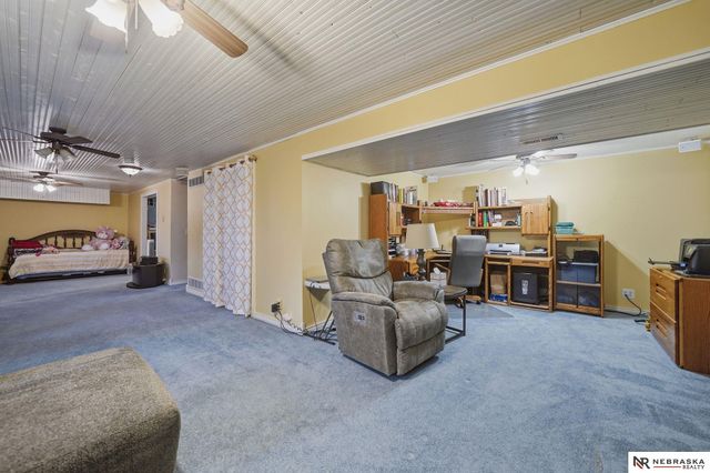 848 Erica Court, Lincoln, NE 68522