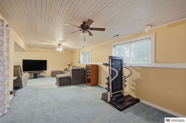 848 Erica Court, Lincoln, NE 68522