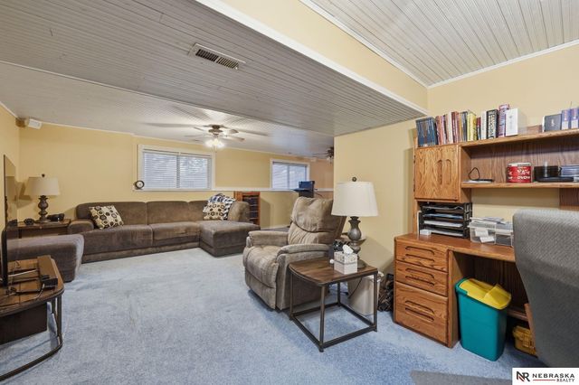 848 Erica Court, Lincoln, NE 68522