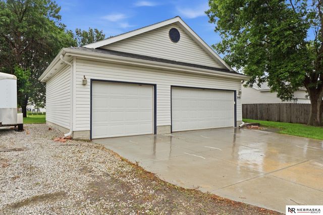 848 Erica Court, Lincoln, NE 68522