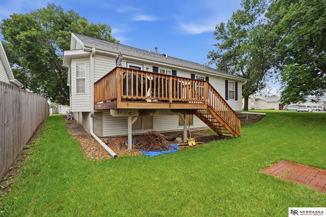 848 Erica Court, Lincoln, NE 68522