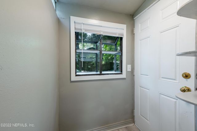 7832 NEWTON Road, Jacksonville, FL 32216