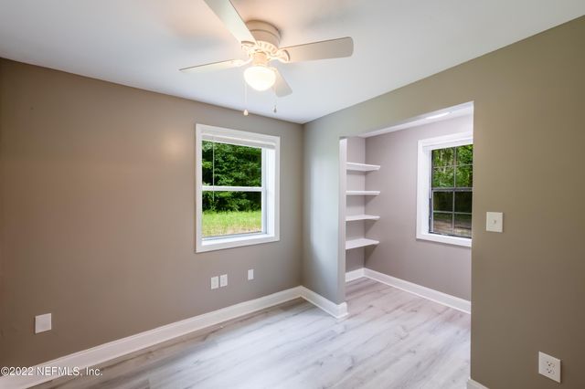 7832 NEWTON Road, Jacksonville, FL 32216