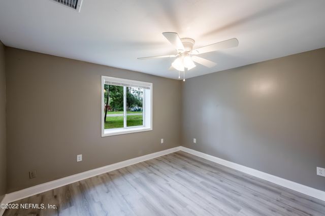 7832 NEWTON Road, Jacksonville, FL 32216