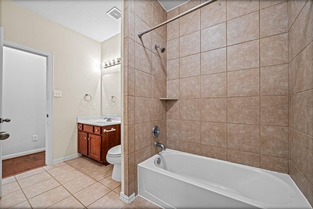 7703 Stone Arbor Lane, Pearland, TX 77581