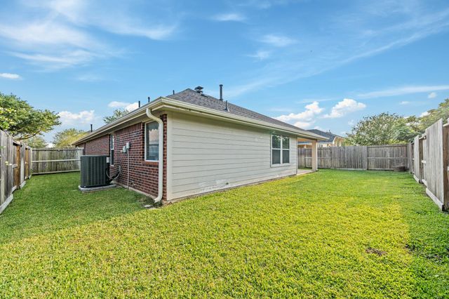7703 Stone Arbor Lane, Pearland, TX 77581
