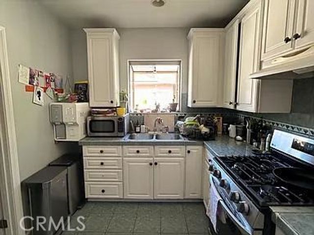 3803 Seneca Avenue, Los Angeles, CA 90039