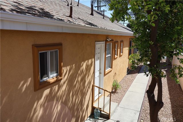 3803 Seneca Avenue, Los Angeles, CA 90039