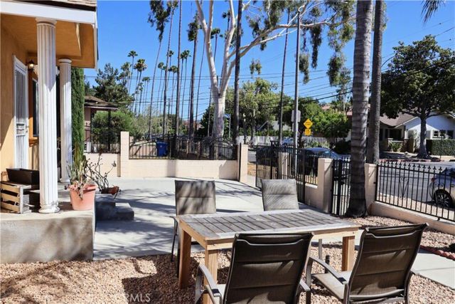 3803 Seneca Avenue, Los Angeles, CA 90039