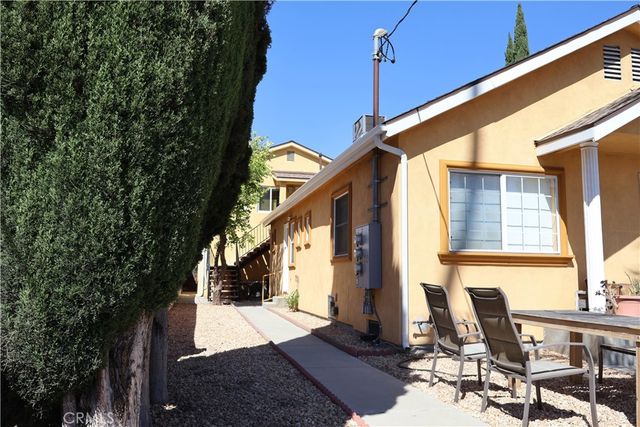 3803 Seneca Avenue, Los Angeles, CA 90039