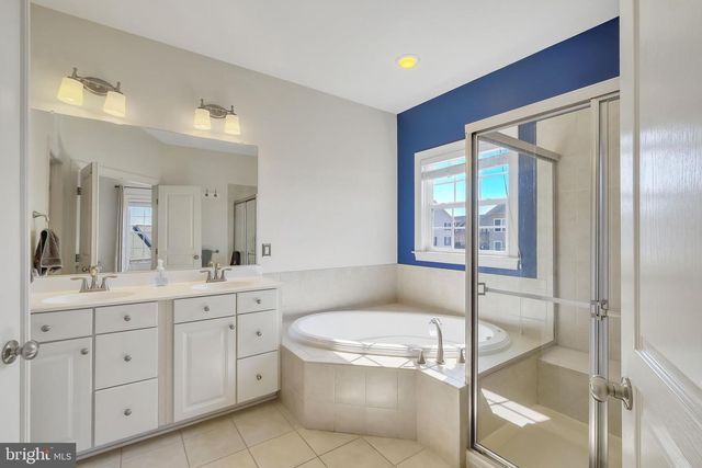 9657 ATTERBURY LN, Frederick, MD 21704