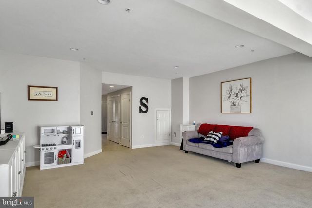 9657 ATTERBURY LN, Frederick, MD 21704