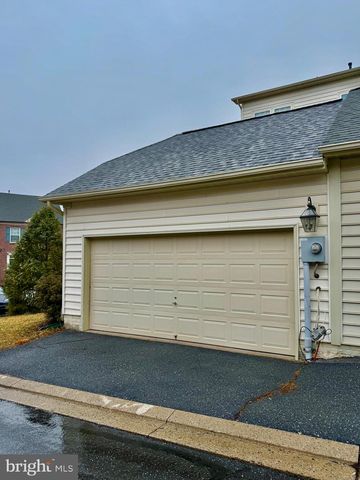 9657 ATTERBURY LN, Frederick, MD 21704