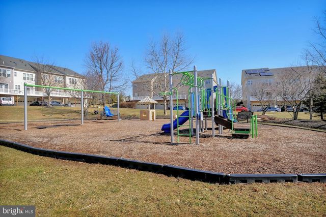 9657 ATTERBURY LN, Frederick, MD 21704