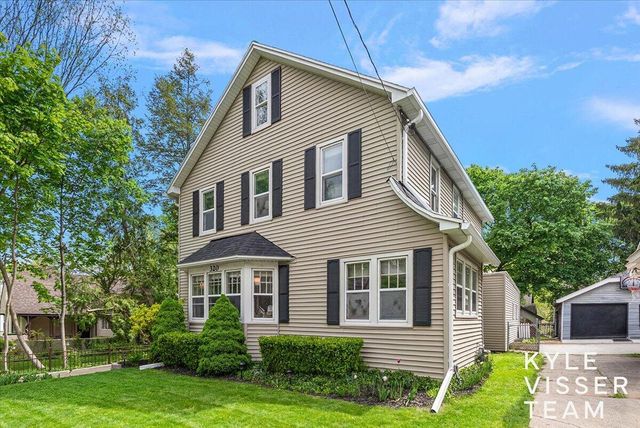 320 Gladstone Drive, East Grand Rapids, MI 49506
