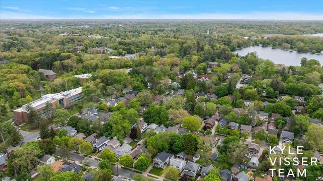 320 Gladstone Drive, East Grand Rapids, MI 49506
