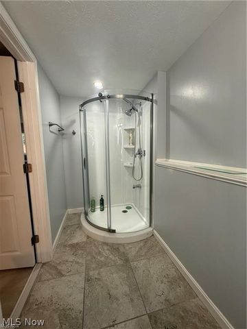 1139 N Skyline Drive, Seven Hills, OH 44131