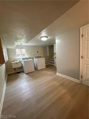 1139 N Skyline Drive, Seven Hills, OH 44131