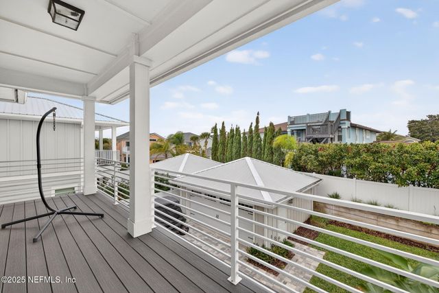 230 DAVIS Street, Neptune Beach, FL 32266