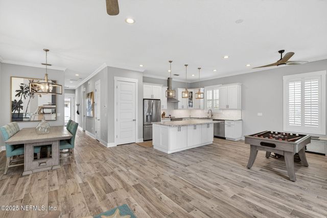 230 DAVIS Street, Neptune Beach, FL 32266