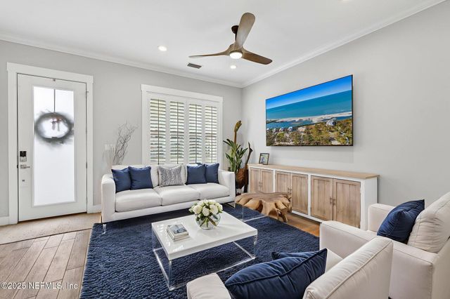 230 DAVIS Street, Neptune Beach, FL 32266