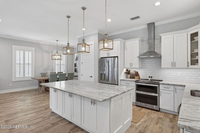 230 DAVIS Street, Neptune Beach, FL 32266