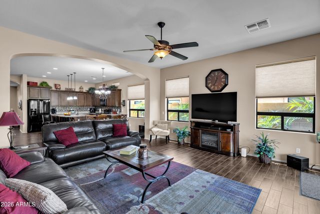 8736 E JACARANDA Street, Mesa, AZ 85207