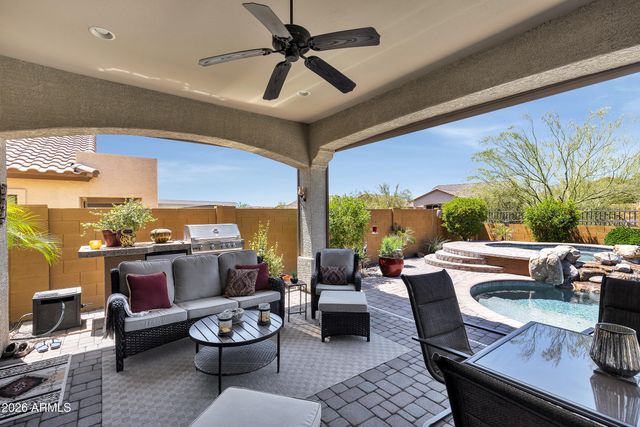 8736 E JACARANDA Street, Mesa, AZ 85207