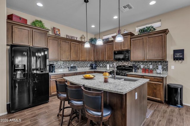 8736 E JACARANDA Street, Mesa, AZ 85207