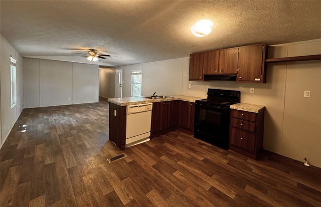 1026 E Owing Street, Denison, TX 75021