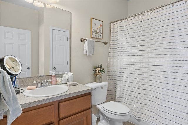 1425 West Villa Maria Road 904, Bryan, TX 77801