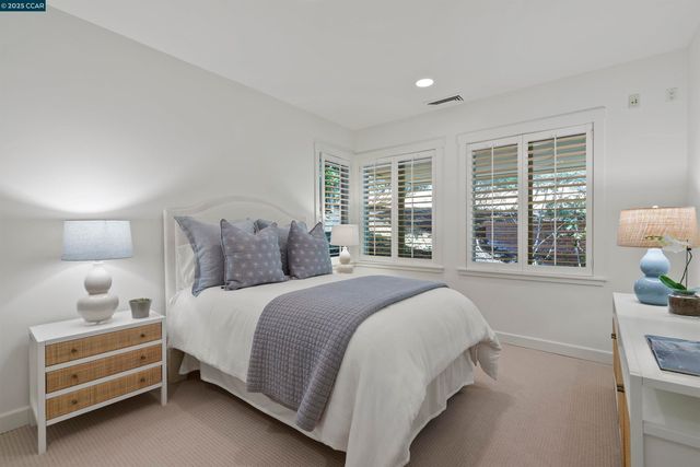 15 Orinda View Road, Orinda, CA 94563