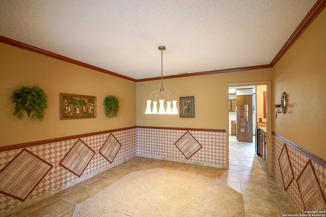 6303 LAKEWOOD PARK, Windcrest, TX 78239