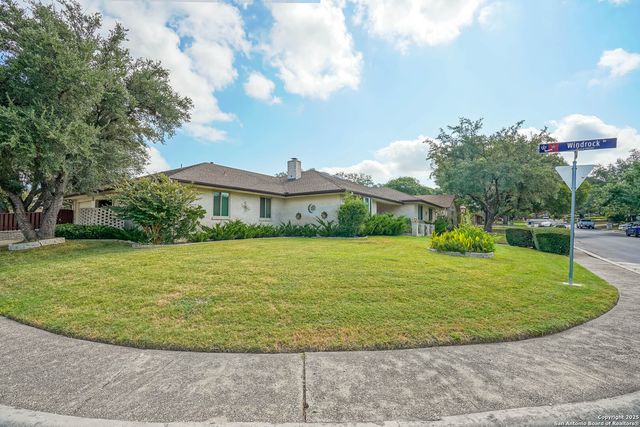 6303 LAKEWOOD PARK, Windcrest, TX 78239