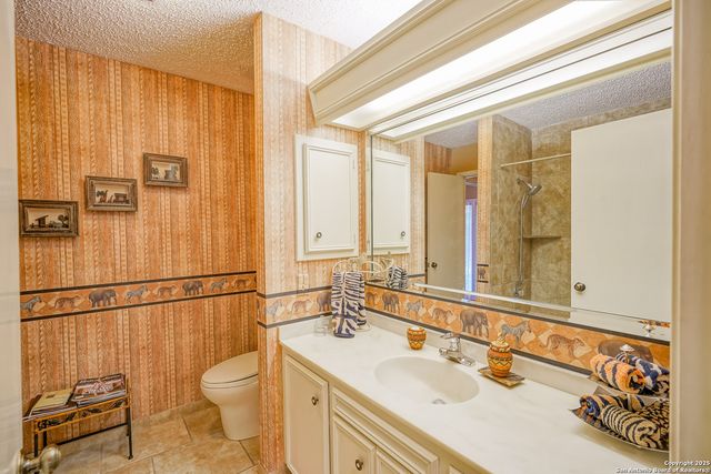 6303 LAKEWOOD PARK, Windcrest, TX 78239