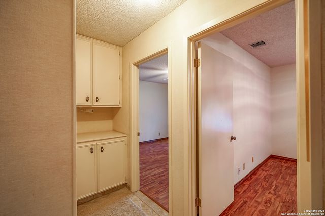 6303 LAKEWOOD PARK, Windcrest, TX 78239