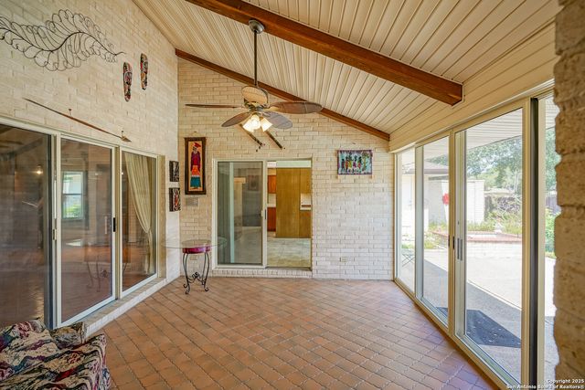 6303 LAKEWOOD PARK, Windcrest, TX 78239