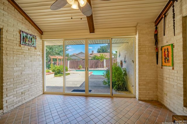 6303 LAKEWOOD PARK, Windcrest, TX 78239