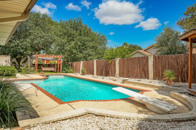 6303 LAKEWOOD PARK, Windcrest, TX 78239