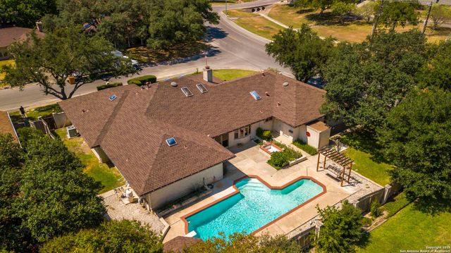 6303 LAKEWOOD PARK, Windcrest, TX 78239