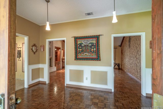 6303 LAKEWOOD PARK, Windcrest, TX 78239