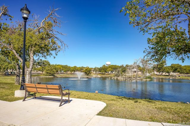 6303 LAKEWOOD PARK, Windcrest, TX 78239