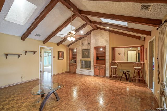 6303 LAKEWOOD PARK, Windcrest, TX 78239
