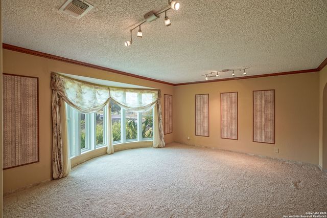 6303 LAKEWOOD PARK, Windcrest, TX 78239